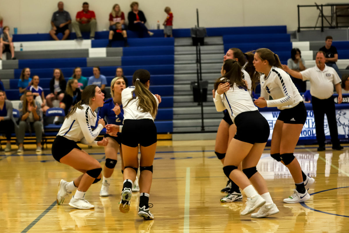 Centennial VB vs Sandy Creek (23).jpg